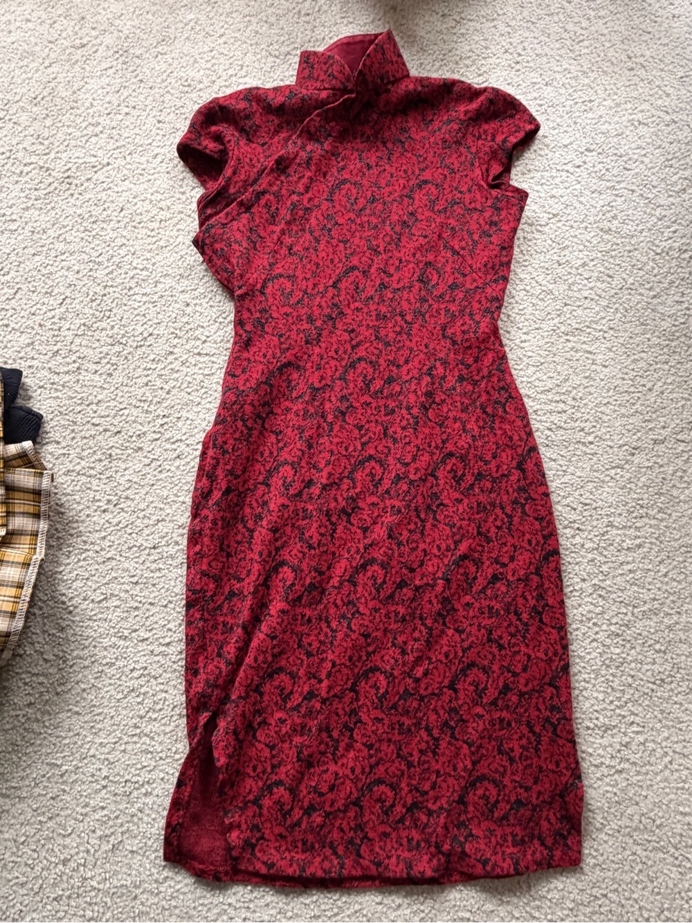 Red with black floral pattern cheongsam dress Qipao 100%Wool